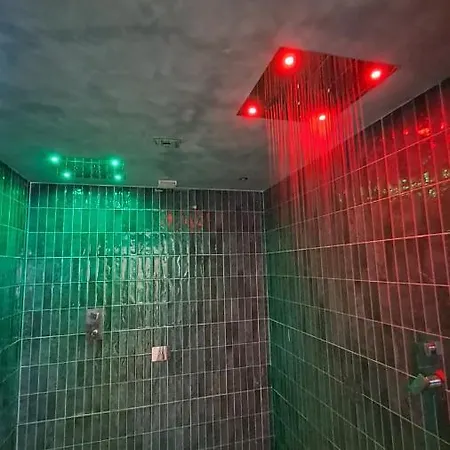 La Chintina Oda ve Kahvaltı 3*